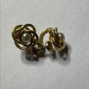 Elegant Gold and Pearl Knot Earrings